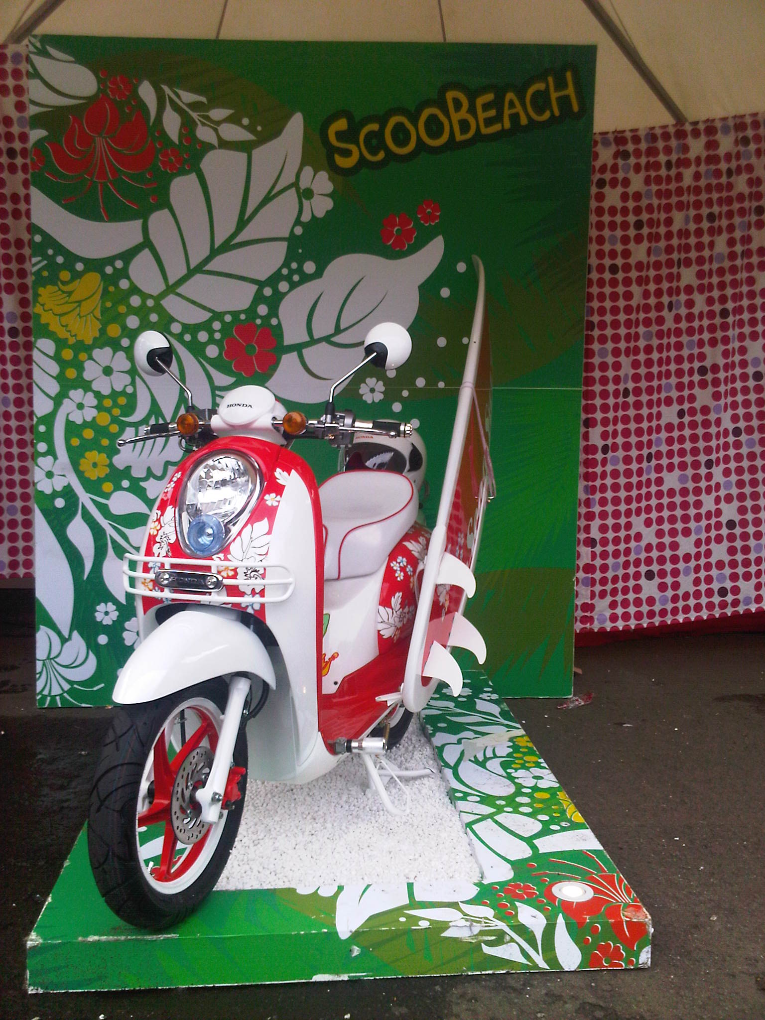 Agustus Scoopy Kinclong Di Jawa Barat Edo Rusyantos Traffic